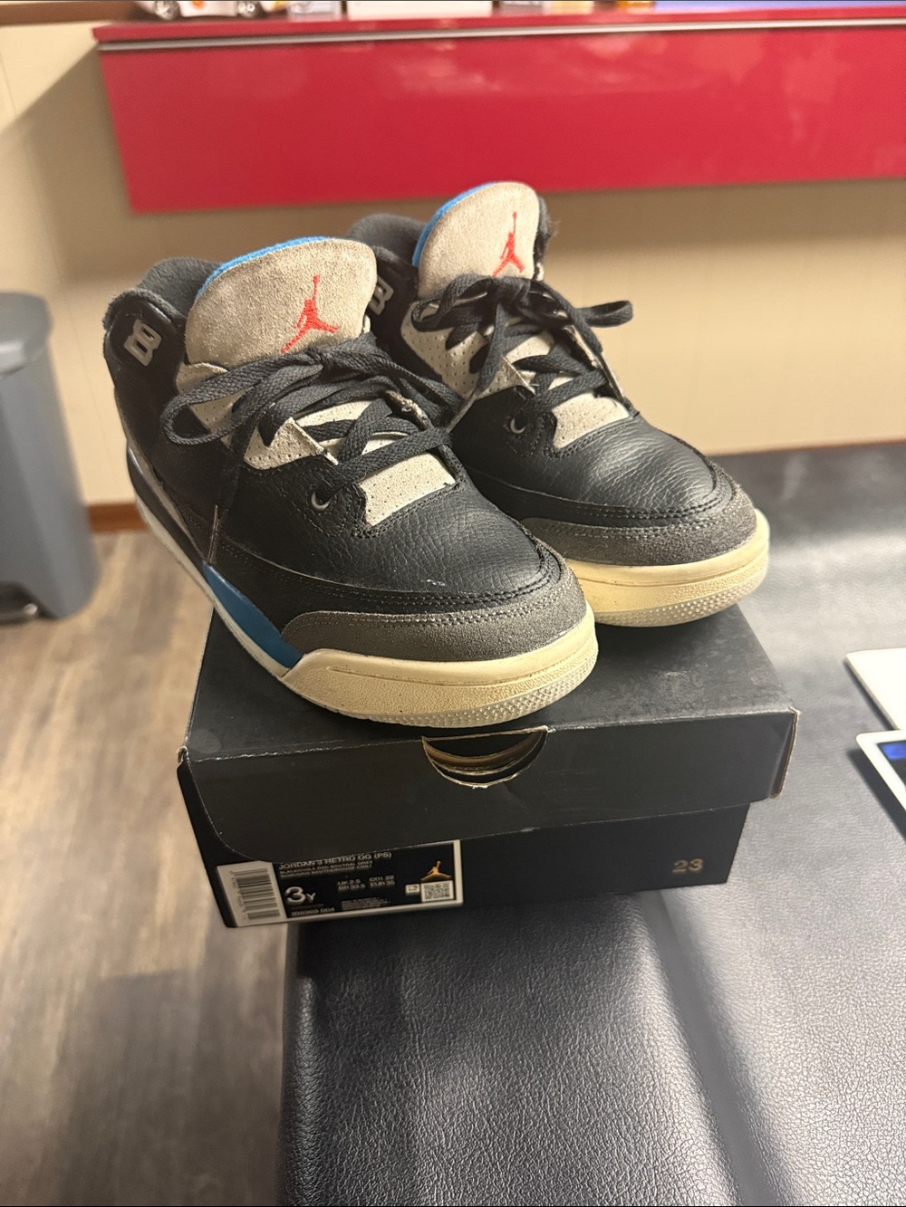 Jordan Kids Black, Blue & Red Low-Top Sneakers